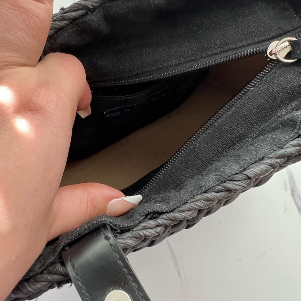 Kenneth Cole Reaction Straw Bag - Picture 5 of 7